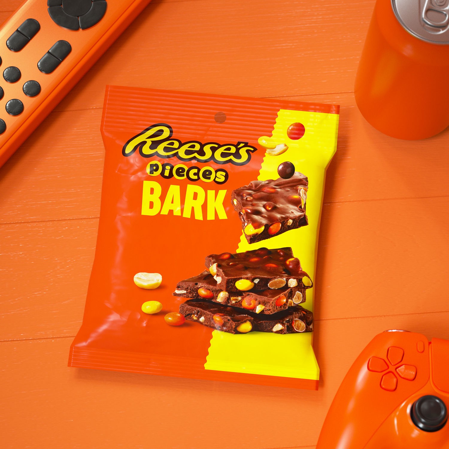 slide 6 of 10, Reese's REESE'S PIECES Milk Chocolate Candy with Peanuts Bark Bag, 3.1 oz, 3.1 oz