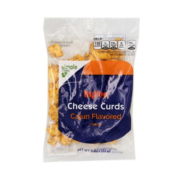 slide 1 of 1, Hy-Vee Cajun Flavored Cheese Curds, 5 oz