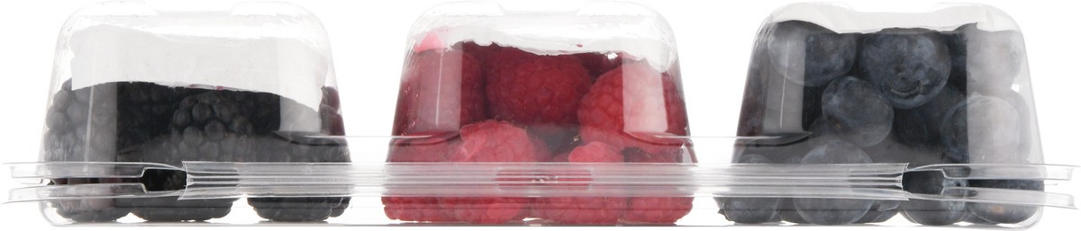 slide 8 of 12, Jean's Classy Mixed Berries 10 oz, 10 oz