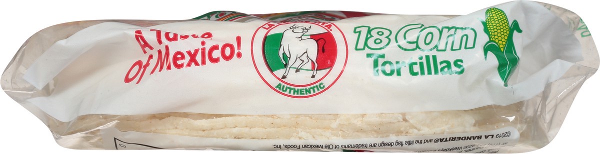 slide 10 of 13, La Banderita White Corn Tortillas 18 ea, 18 ct