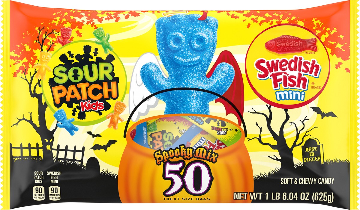 slide 8 of 9, Sour Patch/Swedish Fish Red SOUR PATCH KIDS & SWEDISH FISH Mini Halloween Candy Variety Pack, 50 Trick or Treat Bags, 1.37 lb