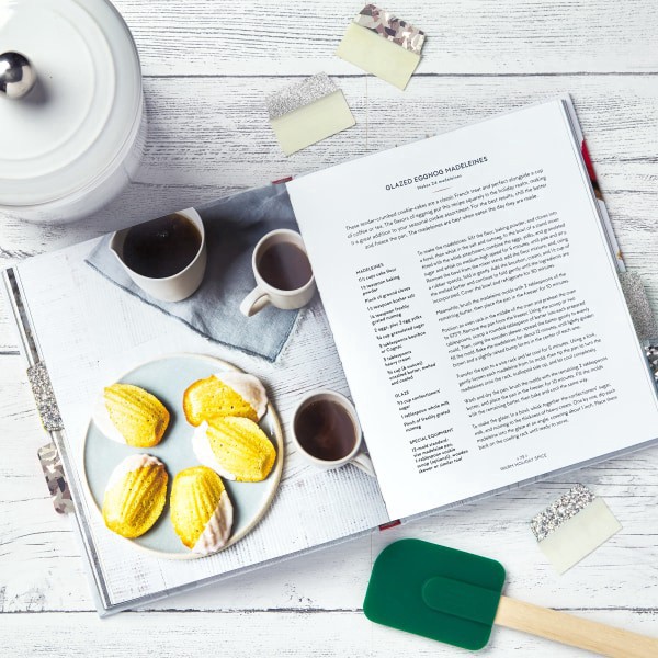 slide 3 of 9, Avery Luxe Collection Ultra Tabs, 2"" X 1-1/2"", Silver Holographic Designs, Pack Of 18 Tabs, 18 ct