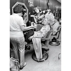 Avanti Birthday Card for Woman at Hair Salon