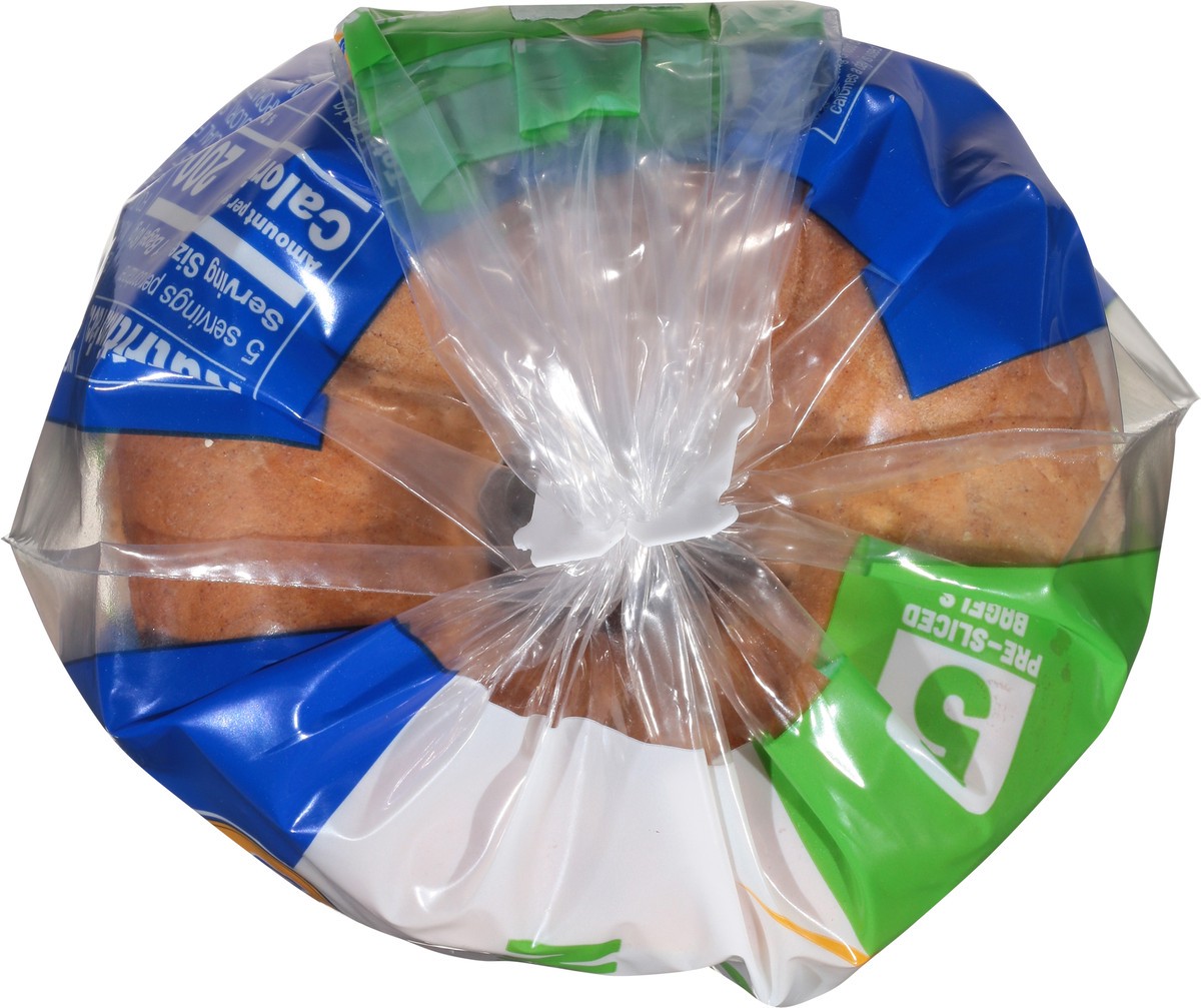 slide 2 of 9, Dairy Fresh Apple Cinnamon Bagels 5 ea, 14.5 oz
