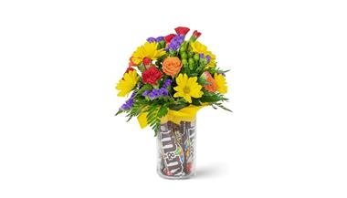slide 1 of 1, Hy-Vee Floral Sweetness Candy Arrangement, 1 ct
