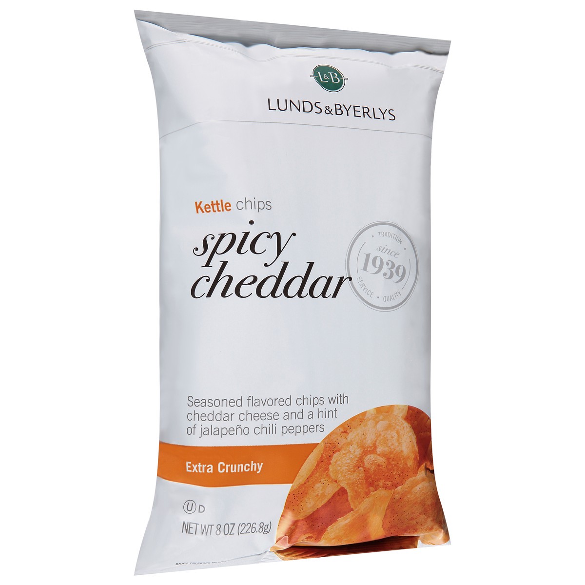 slide 2 of 9, Lunds & Byerlys Extra Crunchy Spicy Cheddar Kettle Chips 8 oz, 8 oz
