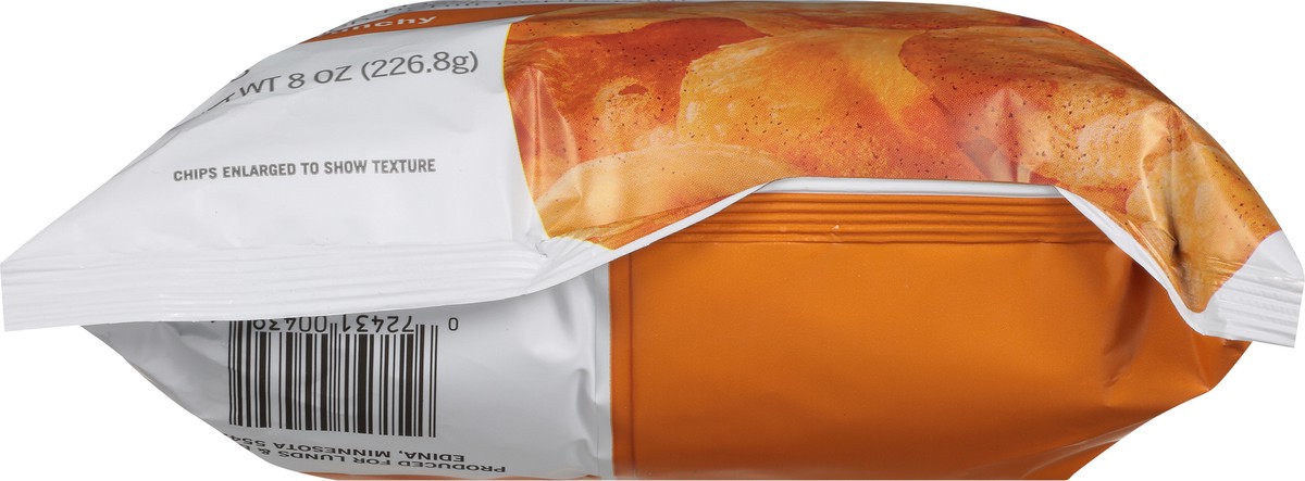 slide 3 of 9, Lunds & Byerlys Extra Crunchy Spicy Cheddar Kettle Chips 8 oz, 8 oz