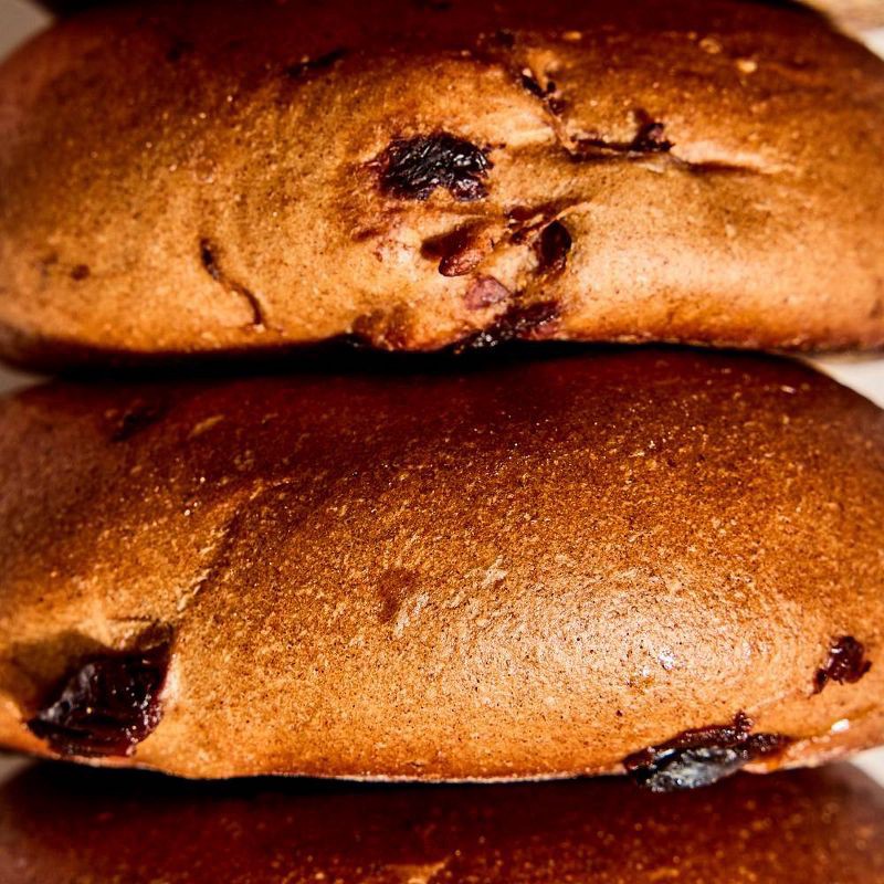 slide 3 of 6, One Mighty Mill Whole Wheat Cinnamon Raisin Bagel - 4ct / 13.4oz, 4 ct, 13.4 oz