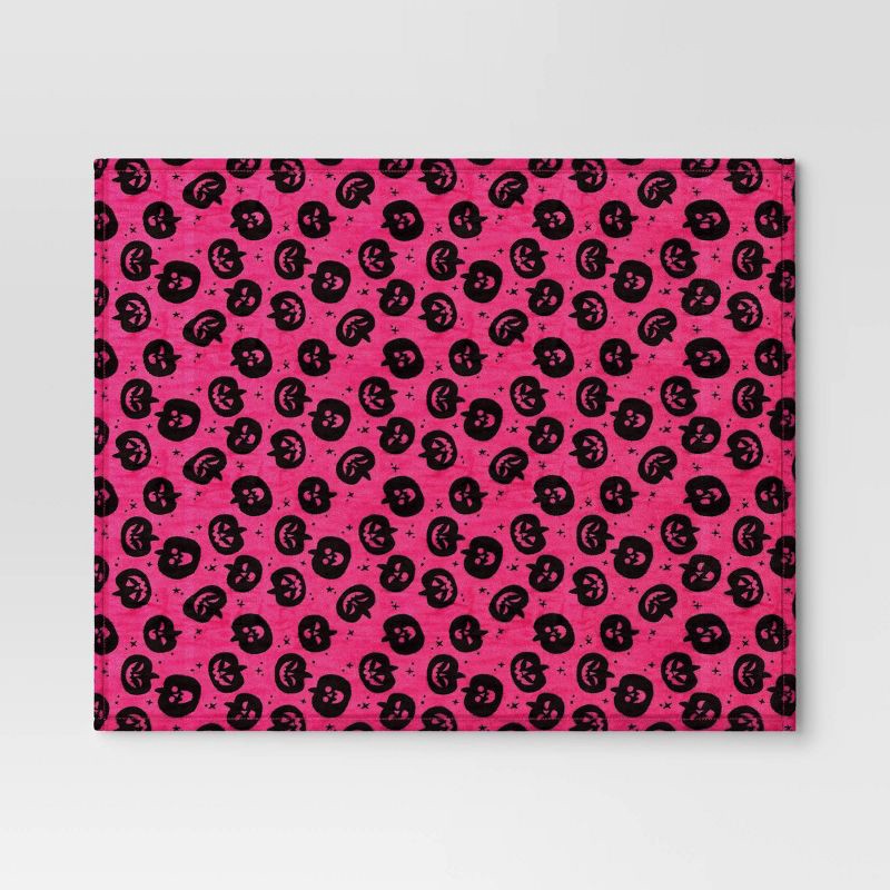 slide 3 of 5, Pumpkin Printed Plush Halloween Throw Blanket Pink - Hyde & EEK! Boutique™: Cozy Recycled Polyester, Knitted, 50x60", 1 ct