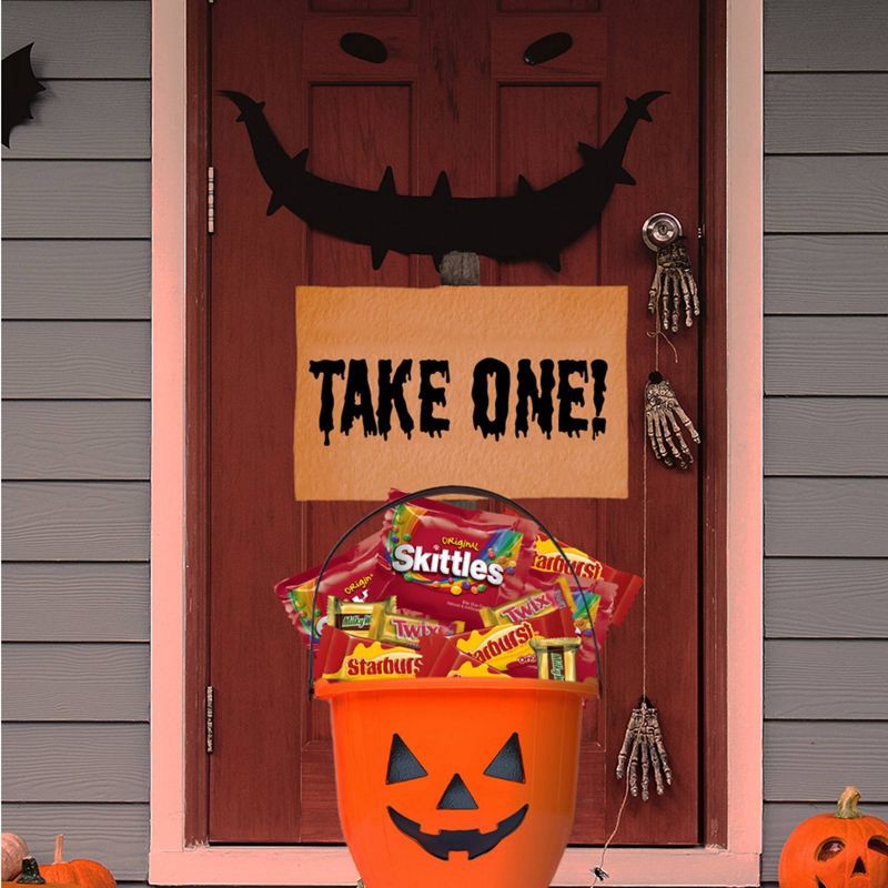 slide 6 of 9, Mars Twix, Skittles, Starburst, & Milky Way Variety Candy Assortment, Party Size - 21.82oz/60ct Bulk Bag, 21.82 oz, 60 ct