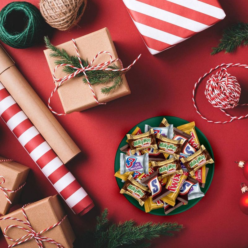 slide 4 of 11, Mars Snickers, Twix, Milky Way, & 3 Musketeers Minis Chocolate Candy Bars - 19.49oz Bulk Bag, 19.49 oz