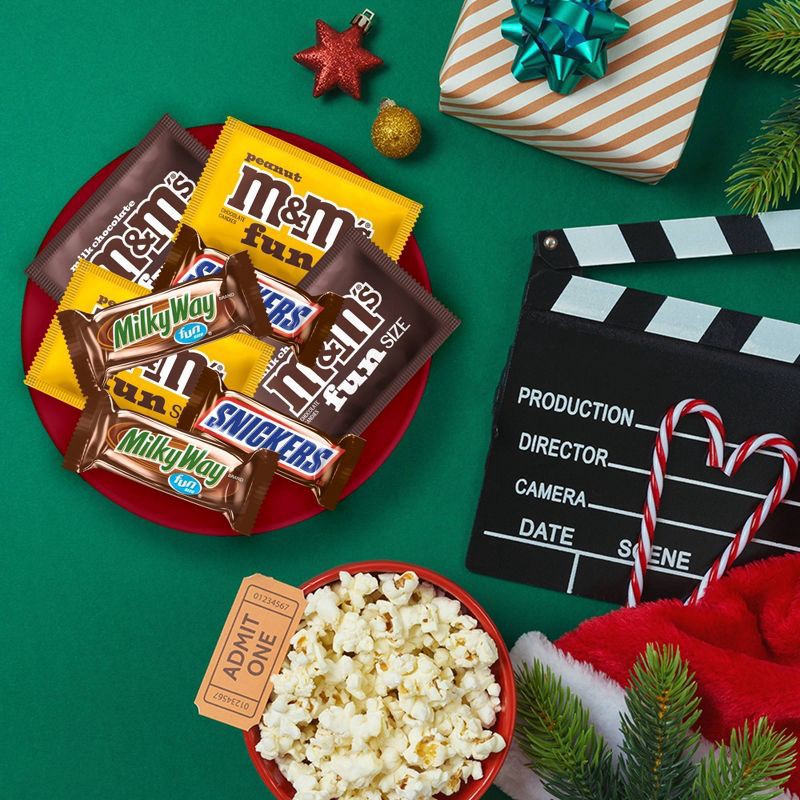 slide 6 of 10, Mars M&M's, Snickers & Milky Way Fun Size Chocolate Candies Variety Pack, Party Size - 19.2oz/35ct Bag, 19.2 oz, 35 ct