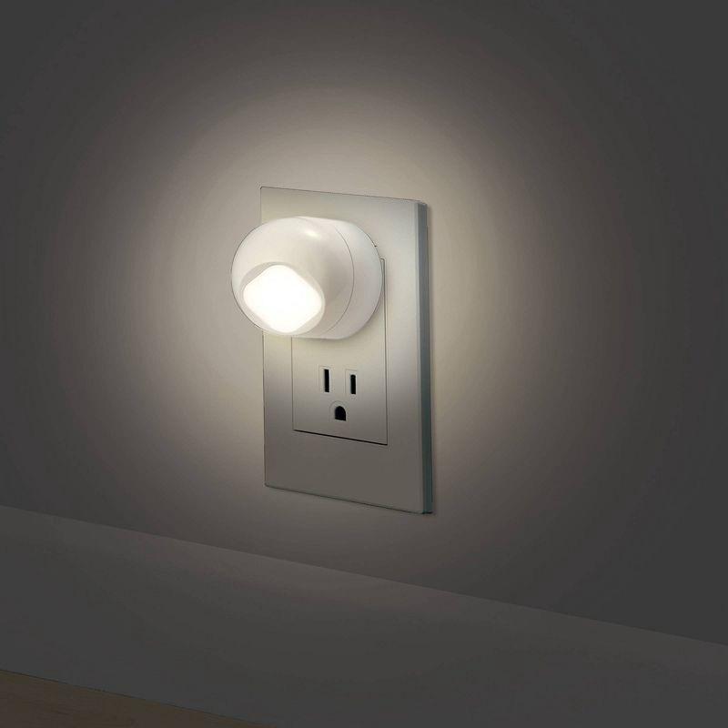 slide 4 of 7, Globe Electric 2 pack LED Auto On/Off Rotating Night Lights: Wall Plug Nightlight for Kids', Plugin, White, No Assembly Required, 2 ct