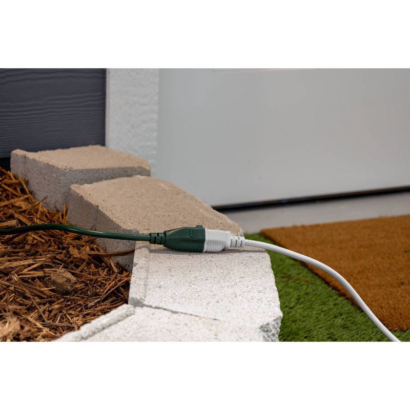 slide 7 of 8, General Electric GE 1-Outlet Grounded Extension Cord Outdoor 16AWG 20' White, 1 ct