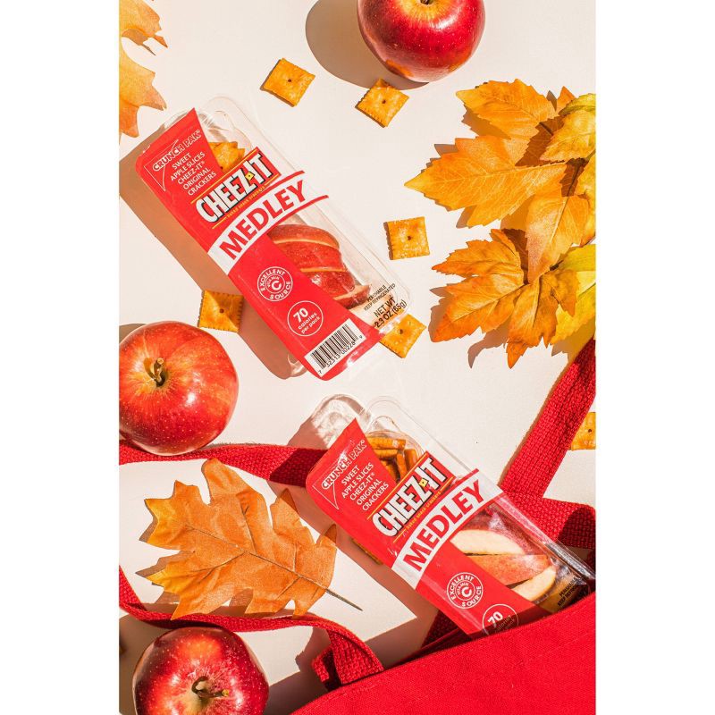 slide 5 of 5, Crunch Pak Sweet Apples & Cheez-It Medley - 2.3oz, 2.3 oz