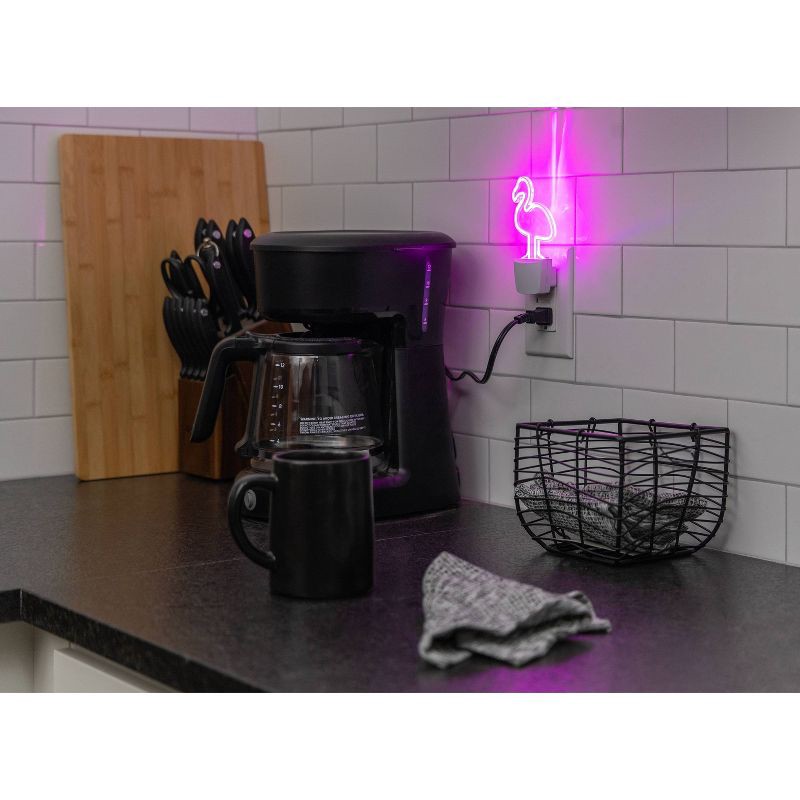 slide 7 of 11, Energizer LED Flamingo Automatic Night Light Pink, 1 ct