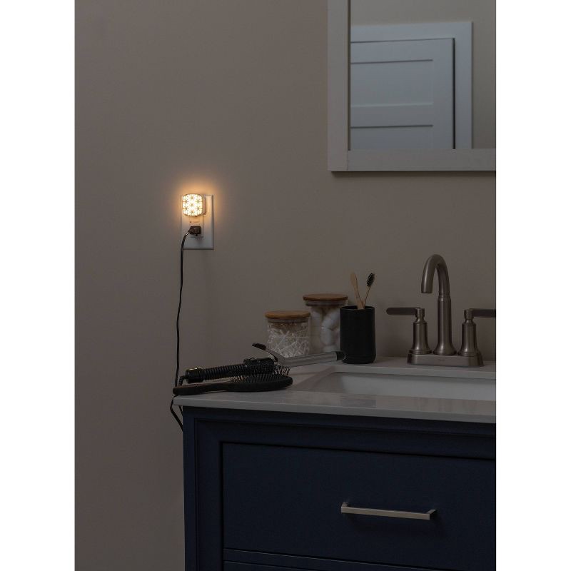 slide 8 of 14, Energizer LED Mini Deco Lights Flower Design 2pk: Plug-In Nightlights, Electric, White, All Ages, 5 Watts, No Assembly Required, 2 ct