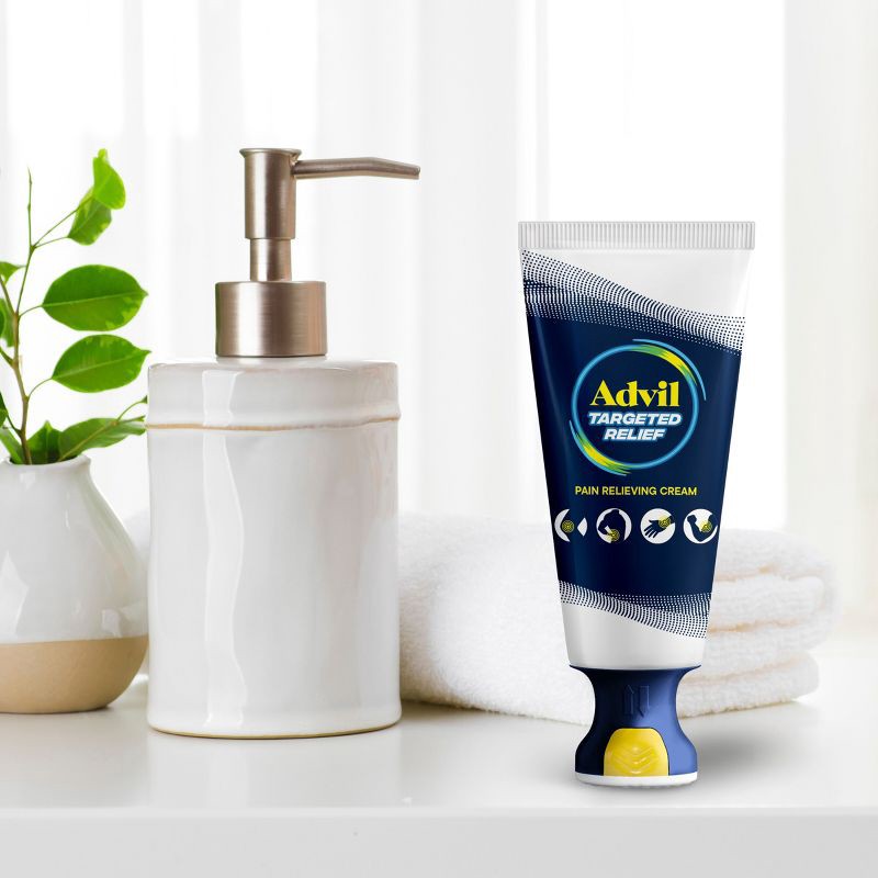 slide 2 of 15, Advil Targeted Relief Pain Relieving Cream with Massage Applicator - 2.5oz, 2.5 oz