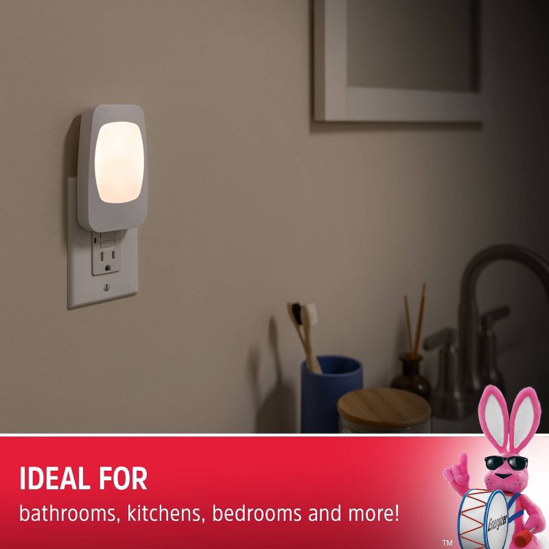 slide 18 of 19, Energizer LED Power Failure Night Light Auto On/Off Euro White: Plug-In Nightlight, Electric, All Ages, 1 Watt LED, 1 ct