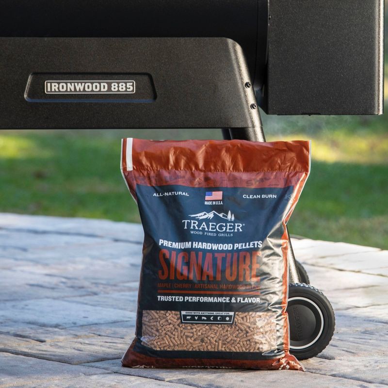 slide 4 of 8, Traeger Signature Blend Pellets 18lbs Wood, 18 lb
