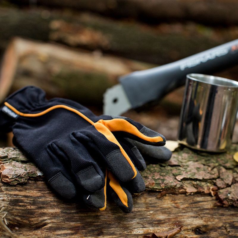 slide 3 of 5, Fiskars 2pc Adult Garden Work Gloves S/M, 2 ct