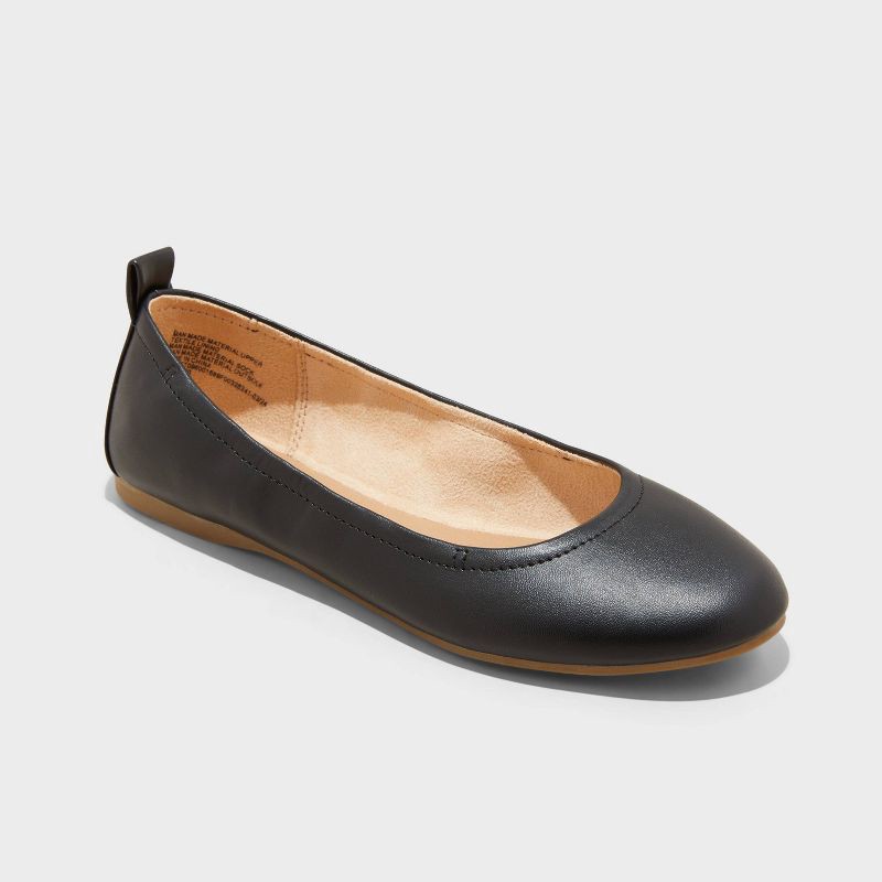 slide 1 of 4, Women's Danielle Scrunch Ballet Flats with Memory Foam Insole - Universal Thread™ Black 9.5: Pull-On, Flexible Outsole, 1 ct