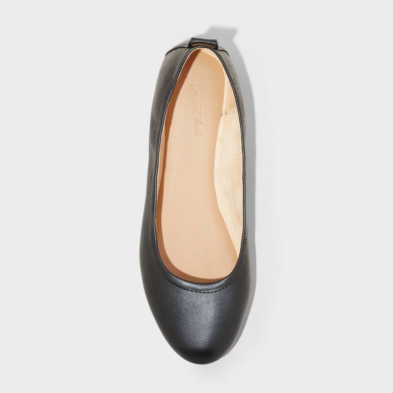 slide 3 of 4, Women's Danielle Scrunch Ballet Flats with Memory Foam Insole - Universal Thread™ Black 9.5: Pull-On, Flexible Outsole, 1 ct