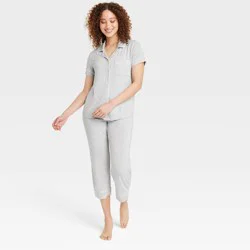 Women's Cloud Knit Modal Short Sleeve Notch Collar Top and Capri Pants Pajama Set - Auden™ Heathered Gray M: Modal-Spandex Blend