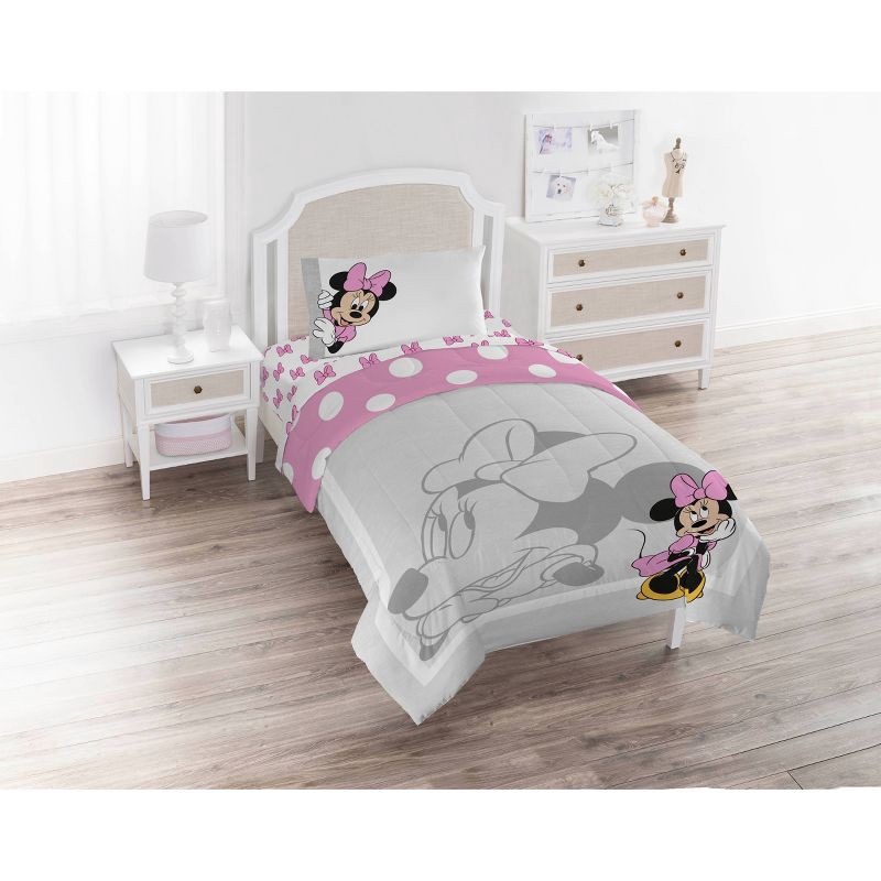 slide 3 of 4, Minnie Mouse Twin Comforter, 1 ct