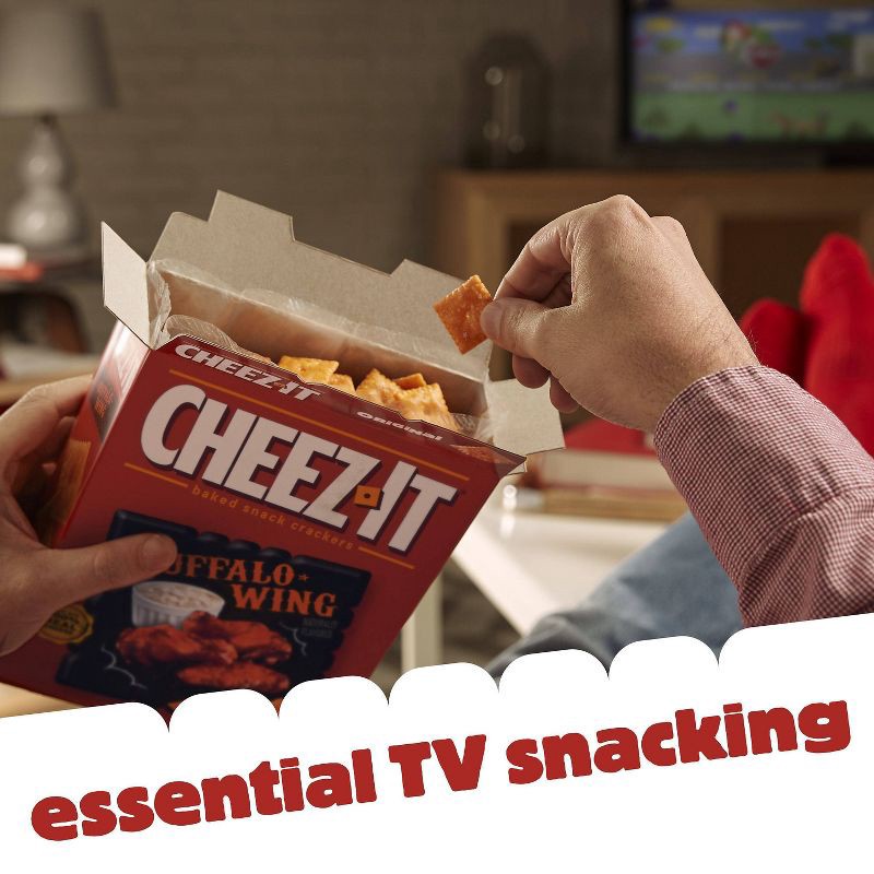 slide 5 of 10, Cheez-It Buffalo Wing Baked Snack Crackers - 12.4oz, 12.4 oz