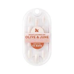 Olive & June Press-On Fake Nails - M Oval - Pure White Syrup Gradient - 42ct