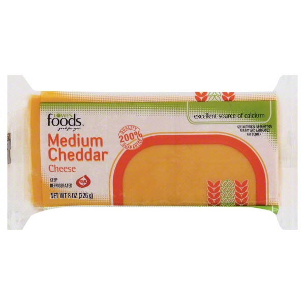 slide 1 of 1, Lowes Foods Medium Cheddar Cheese Chunk, 8 oz