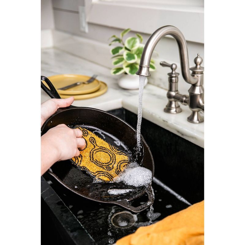 slide 2 of 5, Lodge Set of 2 Everyday Scrub Cloths for Cast Iron Pans, 1 ct