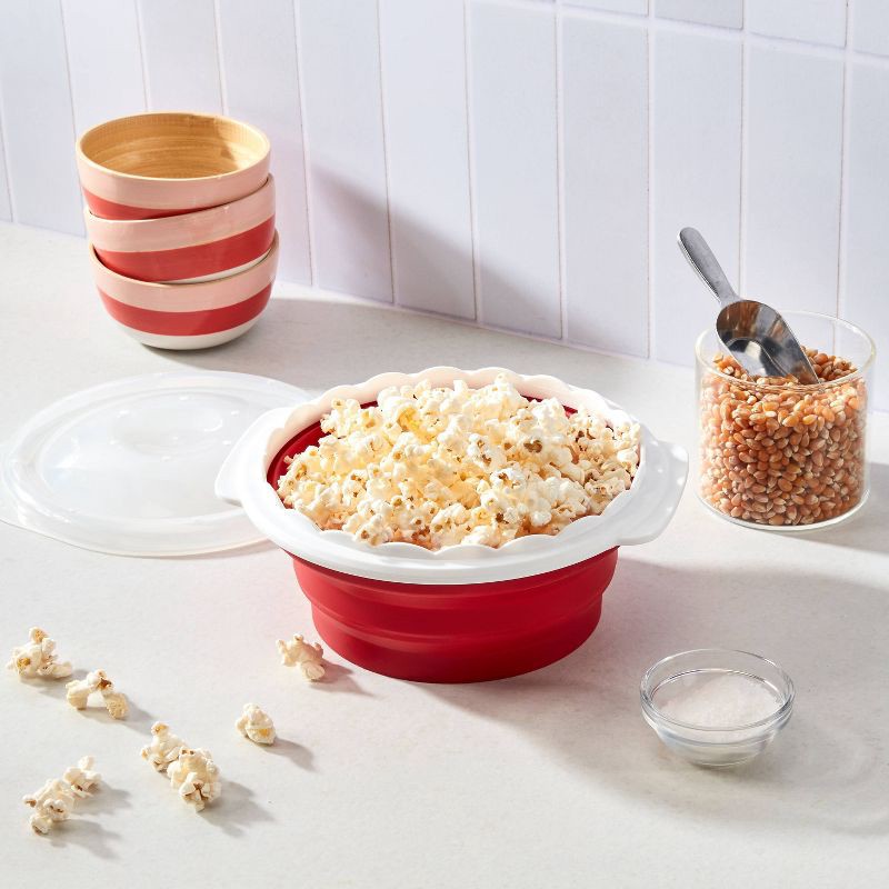 slide 5 of 5, Cuisinart 10c Microwave Pop and Serve Popcorn Maker: Silicone Popcorn Popper with Clear Cover, 2.75 Kernel Capacity, 1 ct