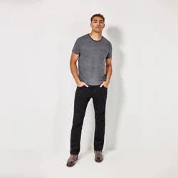 Wrangler Men's Straight Leg Jeans - Black Wash 32x30: Fly Button Closure