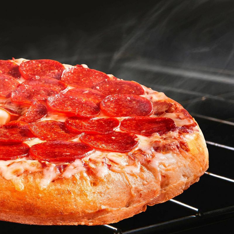 slide 2 of 7, DiGiorno Rising Crust Pepperoni Frozen Pizza - 24.7oz, 24.7 oz