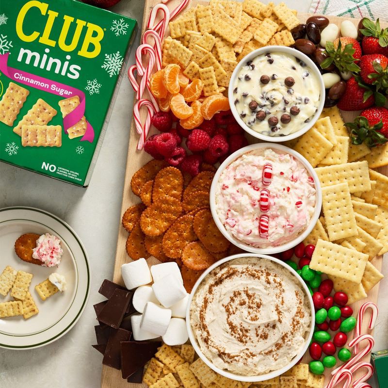 slide 5 of 12, Club Minis Cinnamon Sugar - 11oz, 11 oz