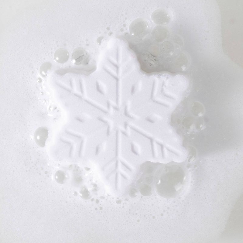 slide 4 of 5, Da Bomb Bath Fizzers Da Bomb Bath Fizzer Snowflake Snowman Bath Bomb - 2.85oz, 2.85 oz