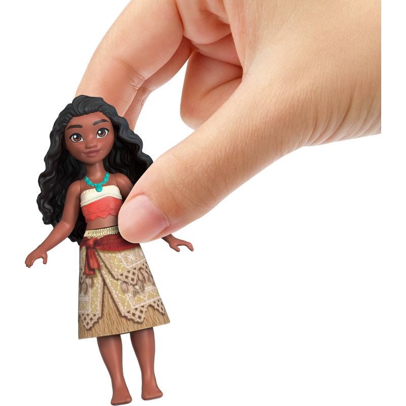 slide 4 of 6, Disney Moana 2 Adventure Set with 6 Small Dolls & Accessories, 1 ct