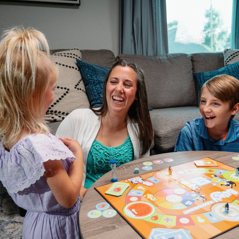 slide 15 of 15, Bluey Scavenger Hunt Game, 1 ct