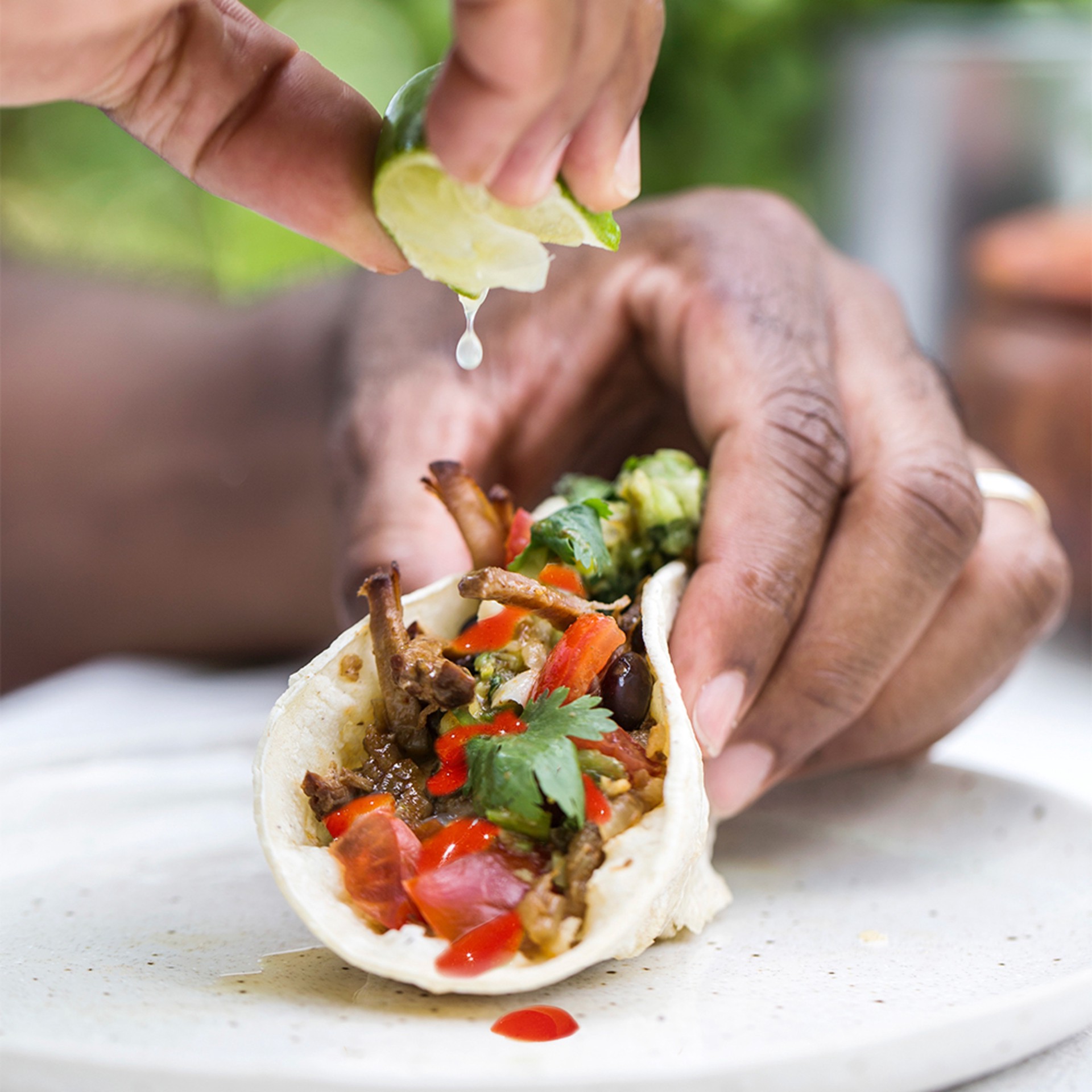 slide 6 of 10, Cholula Original Hot Sauce, 64 fl oz, 64 fl oz