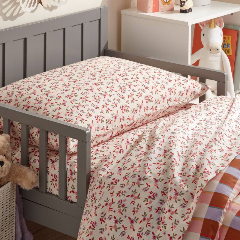 slide 2 of 4, Full Ditzy Flower Kids' Cotton Sheet Set - Pillowfort™, 1 ct