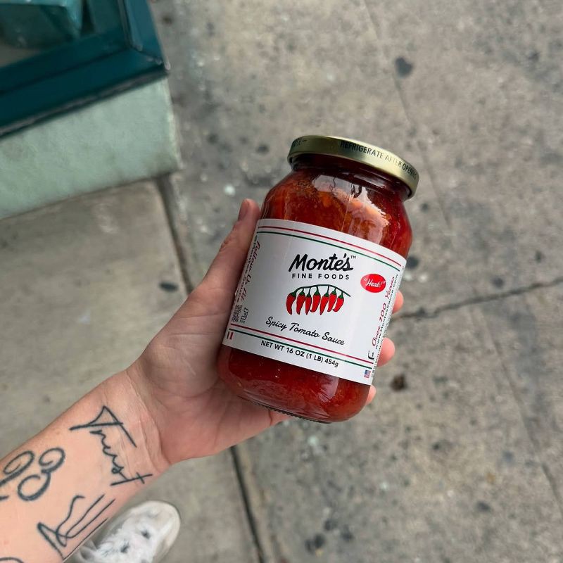 slide 5 of 9, Monte's Spicy Tomato Sauce - 24oz, 24 oz