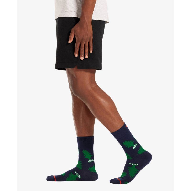 slide 3 of 6, Pair of Thieves Men's Tree Print Crew Socks - 6-12, 1 ct