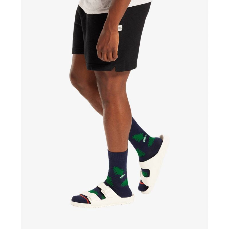 slide 6 of 6, Pair of Thieves Men's Tree Print Crew Socks - 6-12, 1 ct