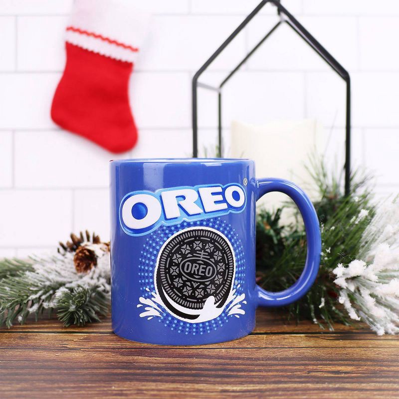 slide 2 of 3, OREO Mugs 2pk with 2 OREO Hot Cocoa Mix Box Set 2oz, 2 ct; 2 oz