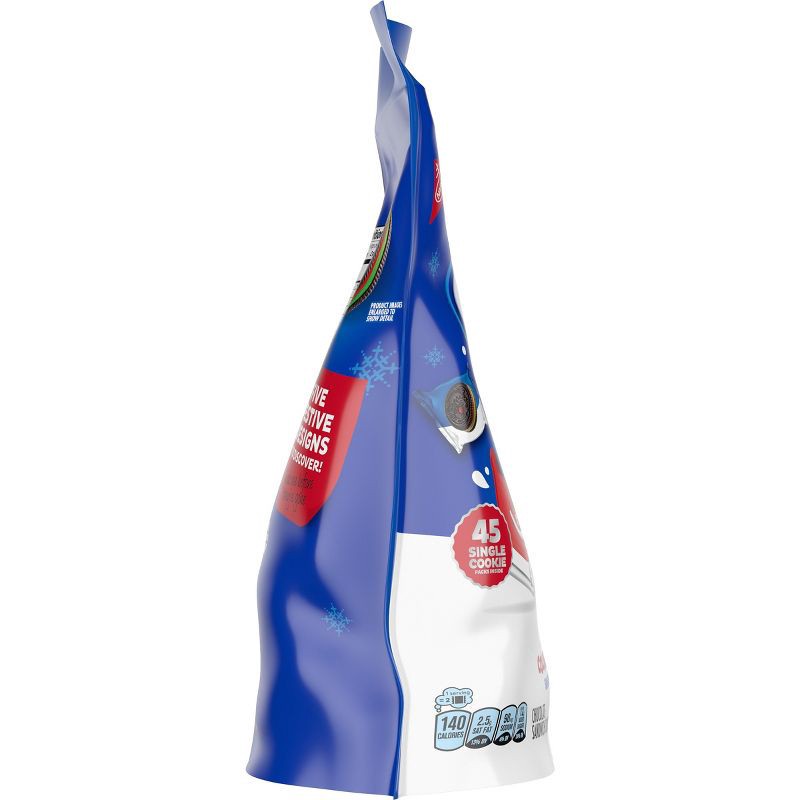 slide 10 of 14, Oreo Red and Green Festive Jumbo Bag Limited Edition Christmas Cookies - 22.95oz/45ct, 22.95 oz, 45 ct