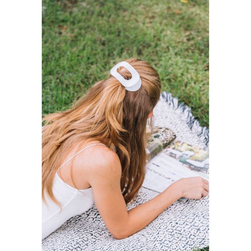 slide 5 of 6, TELETIES Medium Flat Round Hair Clip - Coconut White, 1 ct