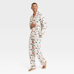 Men's Holiday Treats Print Flannel Holiday Matching Family Pajama Set - Wondershop™ White L