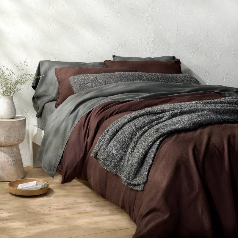 slide 2 of 7, Queen 100% Linen Sheet Set Dark Gray - Casaluna™, 1 ct